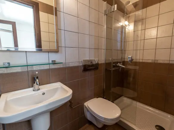 3-bedroom Flat In Makris Gialos, Greece (140 M²)