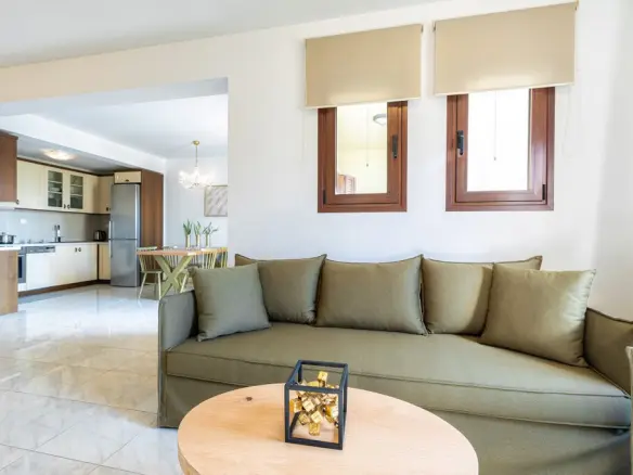 4-bedroom Villa In Makris Gialos, Greece (223 M²)
