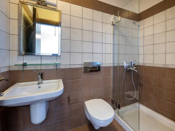 3-bedroom Flat In Makris Gialos, Greece (154 M²)