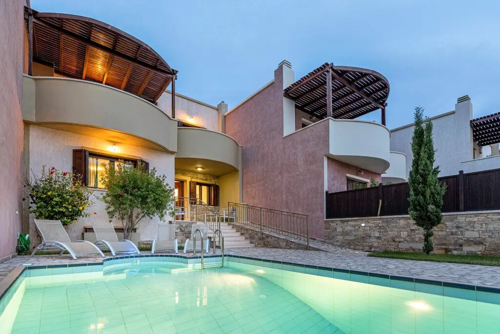 Villa Of 216 M² In Crete