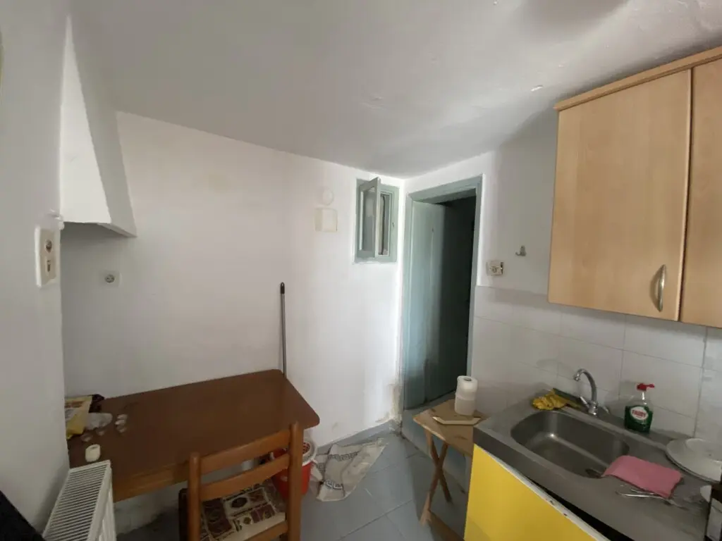 Building In Sikies, Greece (300 M²)