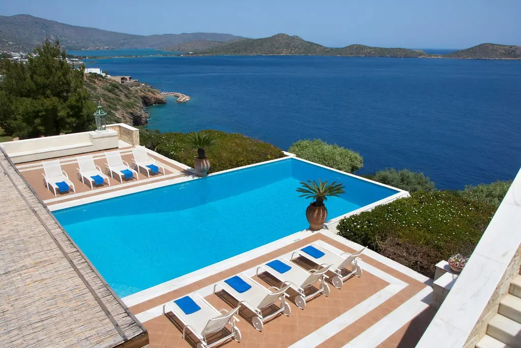 Villa Of 1200 M² In Crete
