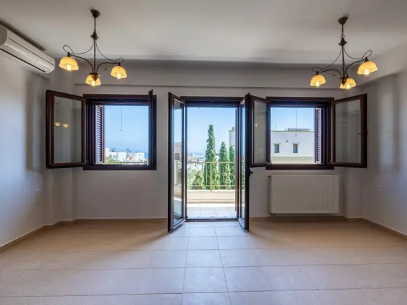 3-bedroom Flat In Makris Gialos, Greece (154 M²)