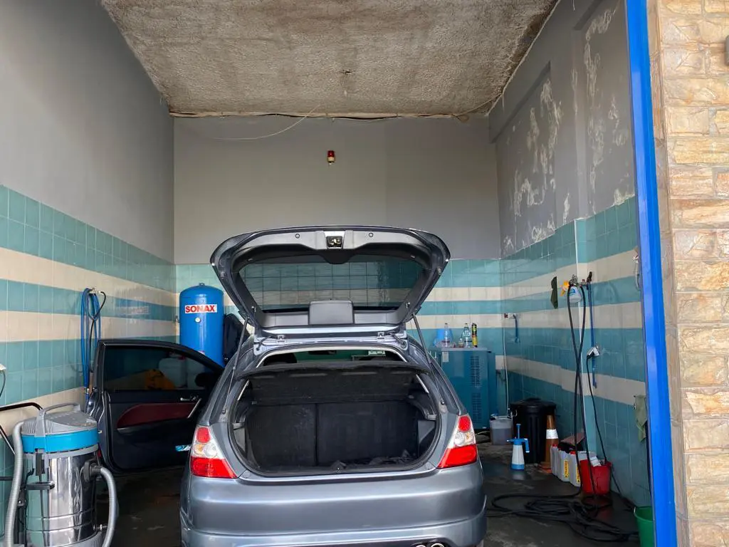 Business Of 110 M² In Crete