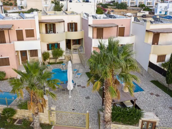 4-bedroom Villa In Makris Gialos, Greece (216 M²)