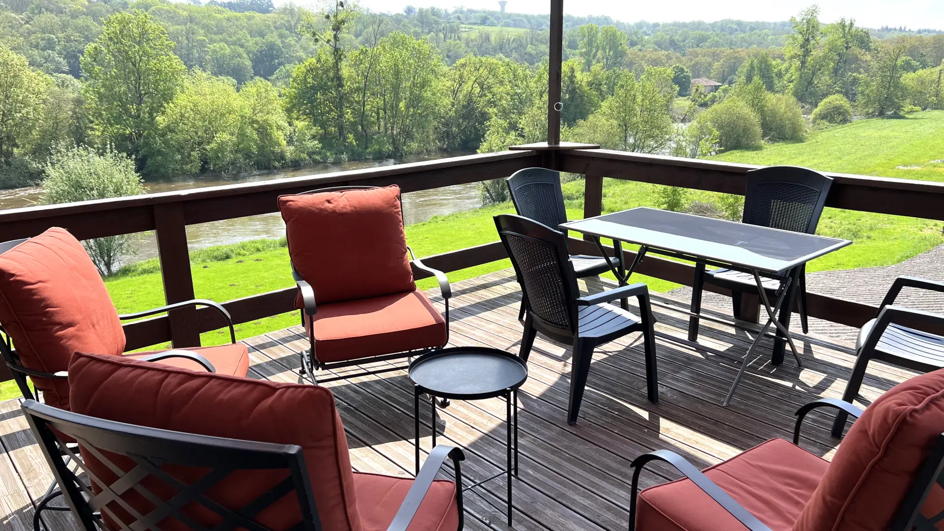 Loft Of 4 Beds, 2.5 Ha With Old Stone, Riverside, New York Style, Views, Outbuildings In Lessac (86)