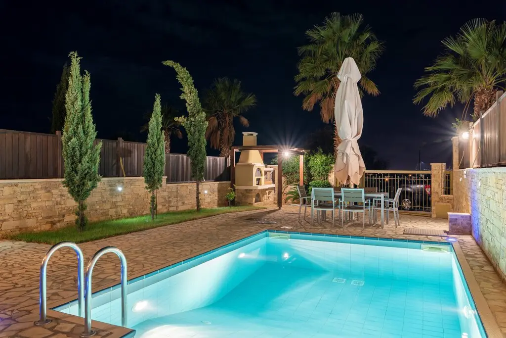 Villa Of 216 M² In Crete