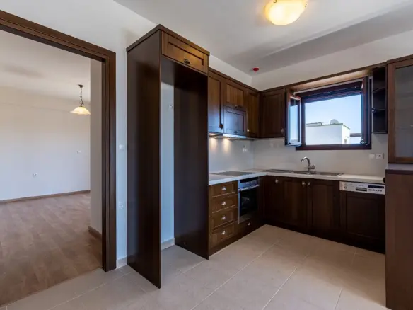 3-bedroom Flat In Makris Gialos, Greece (140 M²)