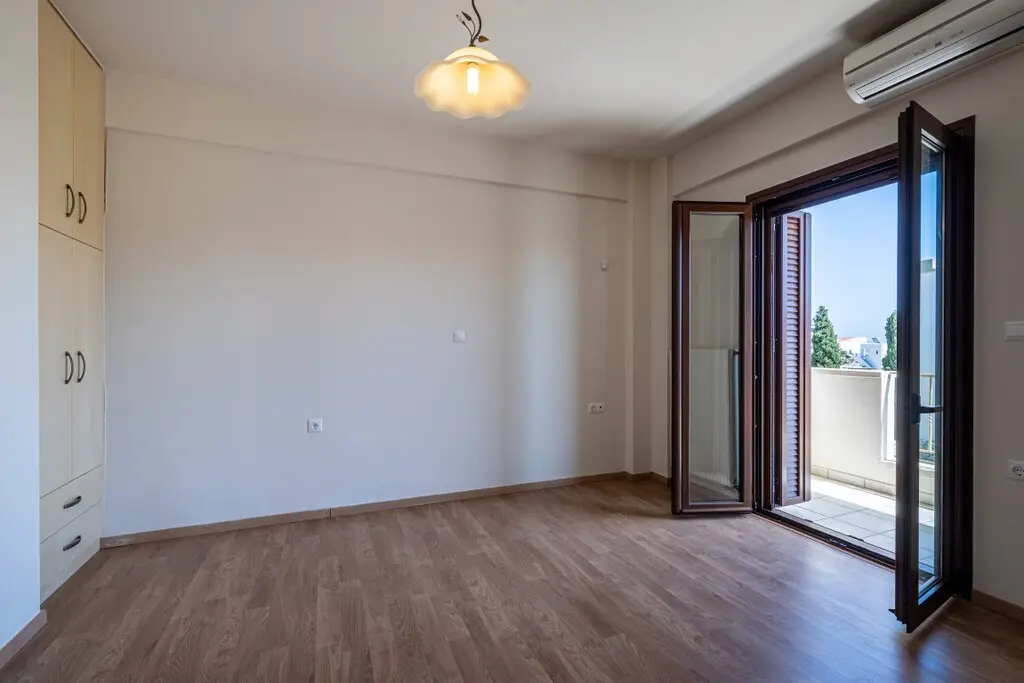 Flat Of 140 M² In Crete
