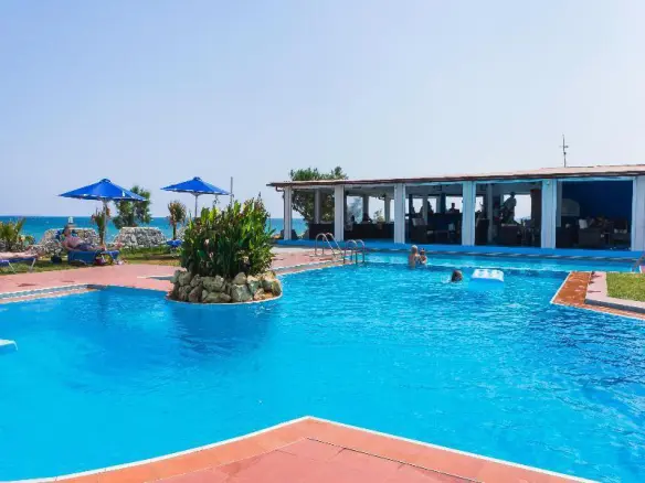 Hotel Of 0 M² In Crete