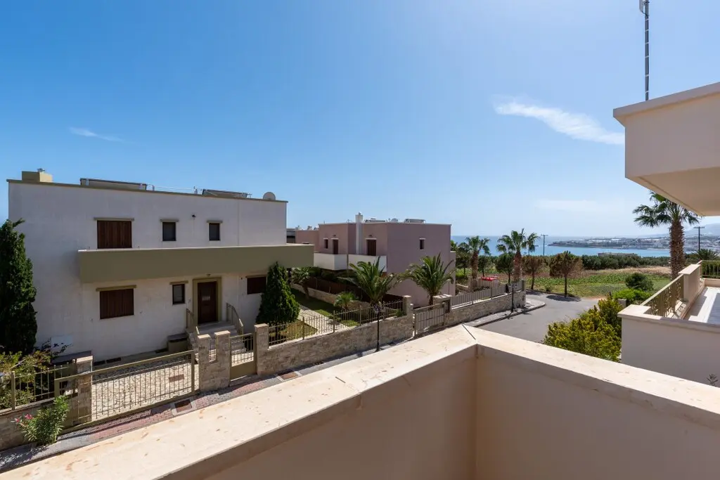 Flat Of 154 M² In Crete
