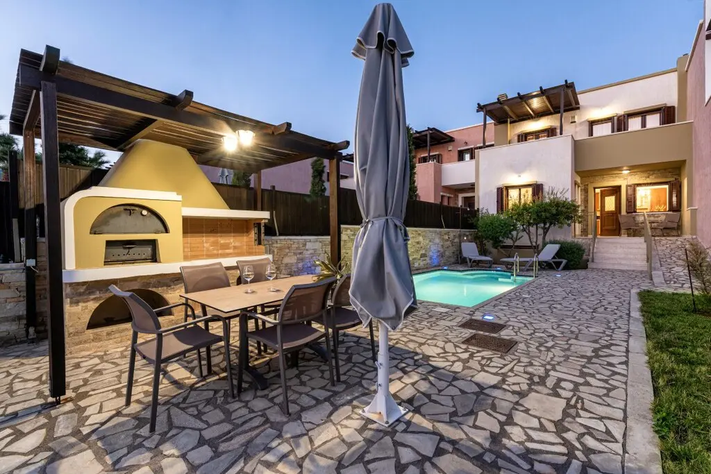 Villa Of 223 M² In Crete