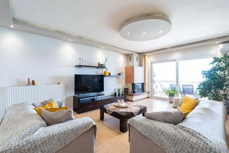Flat 145 M² In Kavala Suburbs