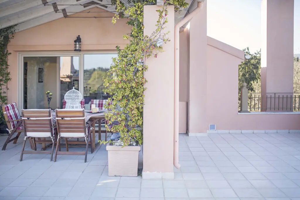 Villa Of 379 M² In Corfu