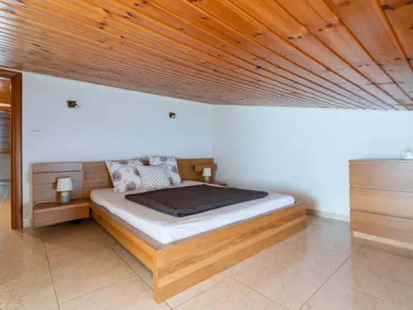 Flat In Eleitheres, Greece (145 M²)