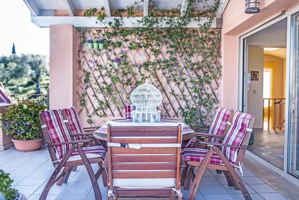 Villa Of 379 M² In Corfu