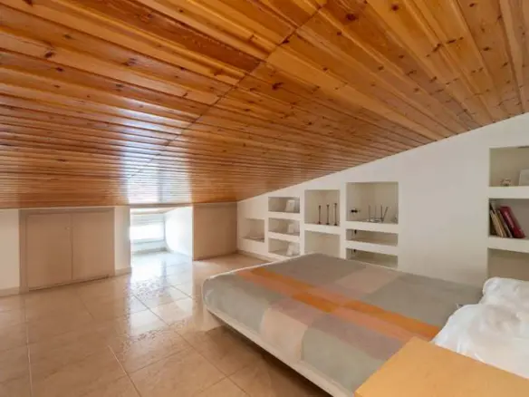 Flat In Eleitheres, Greece (145 M²)