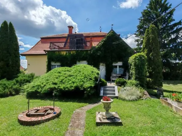 House Of X M² In Kétújfalu, Baranya