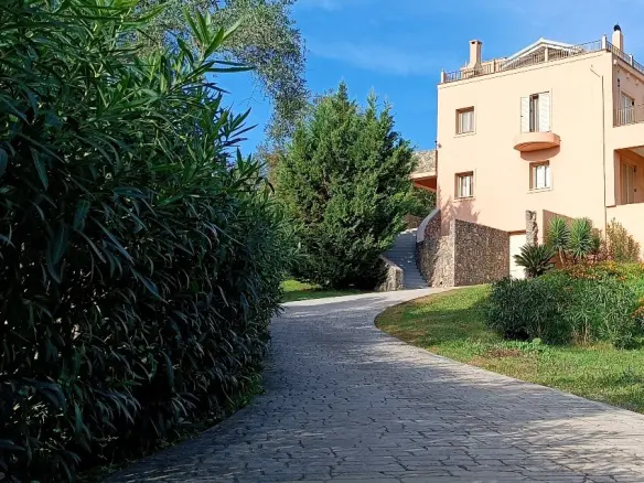 Villa Of 379 M² In Corfu