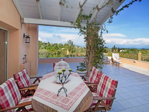 Villa In Corfu, Greece (464 M²)