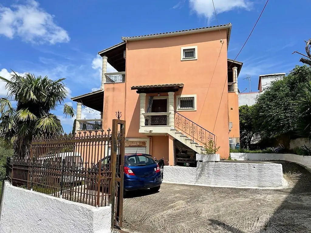 Detached House Of 270 M² In Corfu