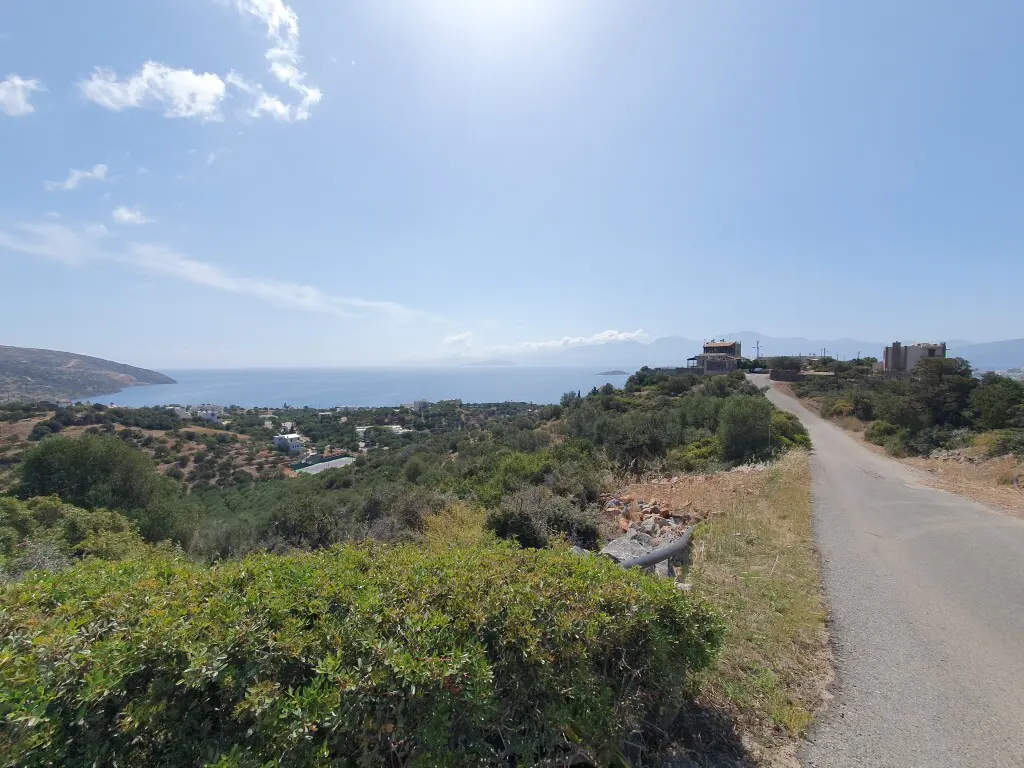 Land Of 1658 M² In Crete