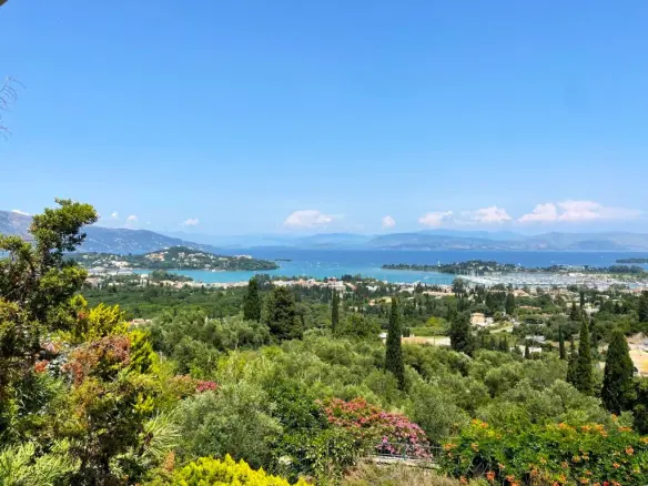 Villa Of 153 M² In Corfu