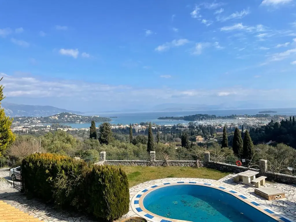 Villa Of 153 M² In Corfu
