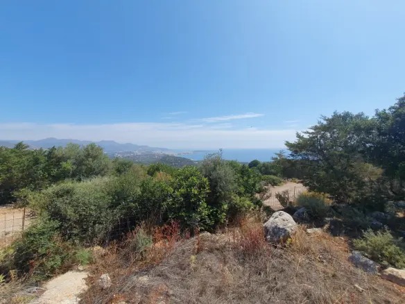 Land Of 18977 M² In Crete