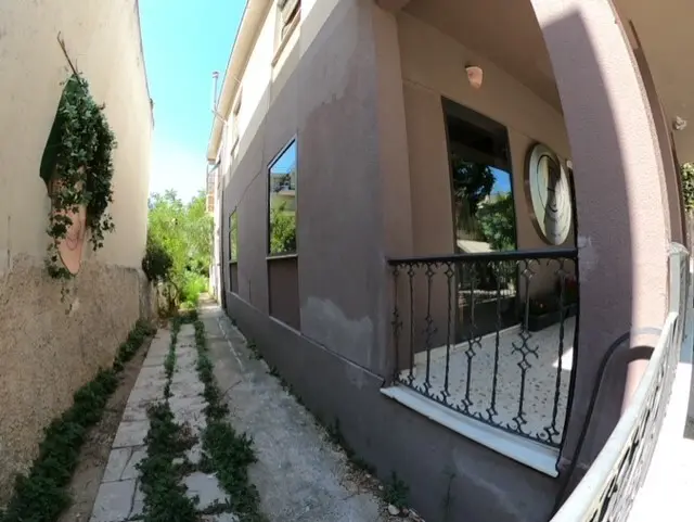 Land Of 470 M² In Athens