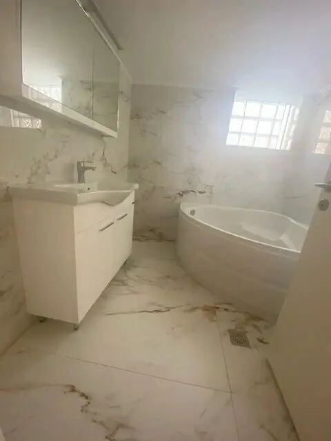 Flat Of 139 M² In Athens