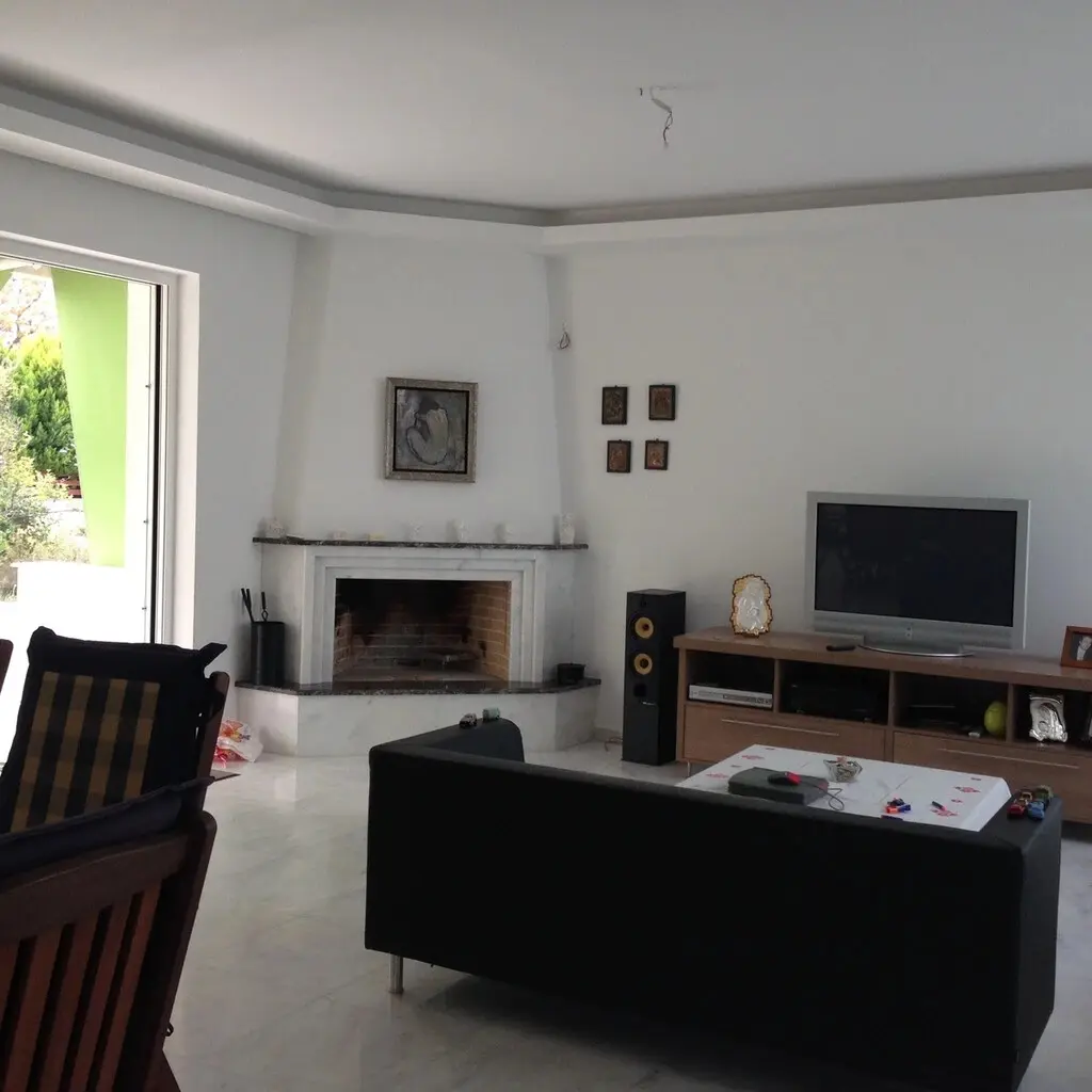 Detached House Of 304 M² In Eastern Peloponnese