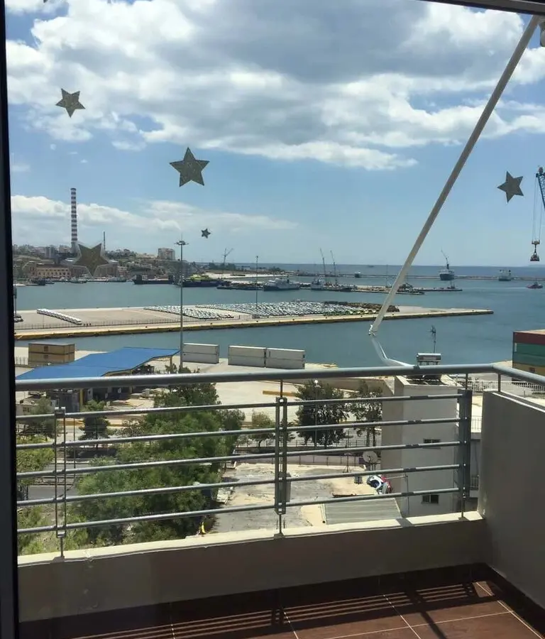 Apartment Of 80 M² In Athens