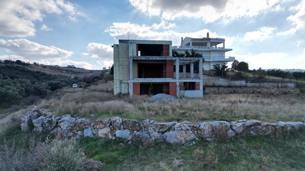 Villa Of 343 M² In The Suburbs Of Thessaloniki