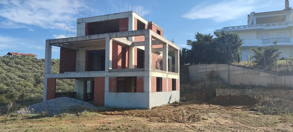 Villa Of 343 M² In The Suburbs Of Thessaloniki
