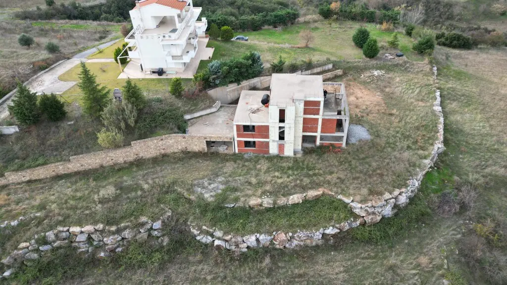 Villa Of 343 M² In The Suburbs Of Thessaloniki