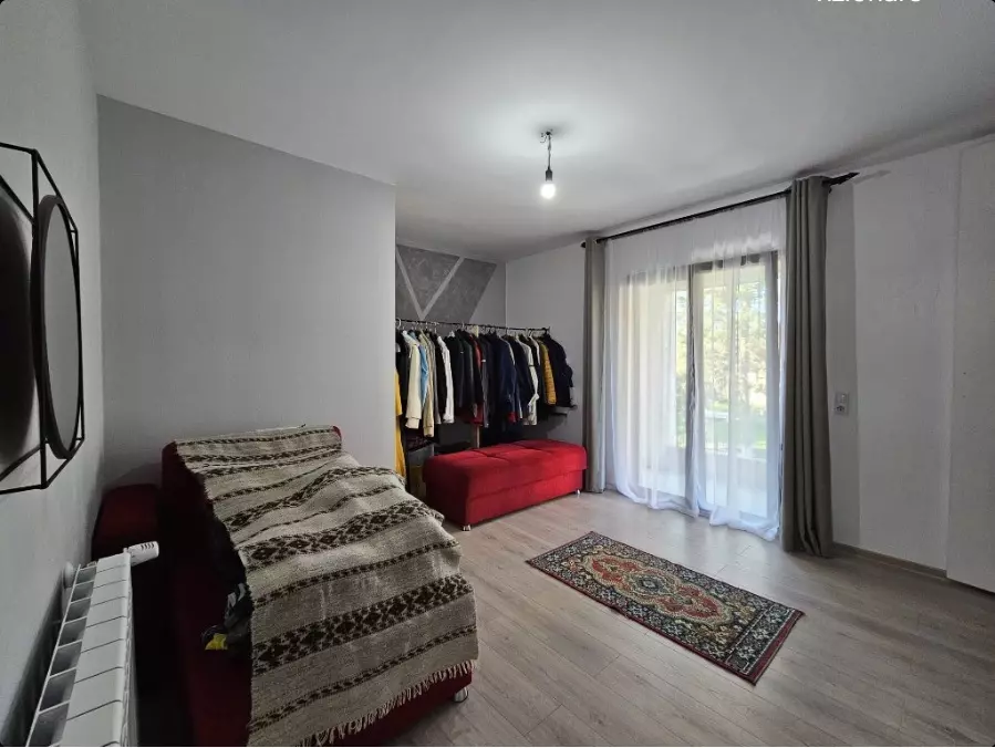 House Of 140 M² With 5 Rooms And 463 M² Land In Hărău, Hunedoara County