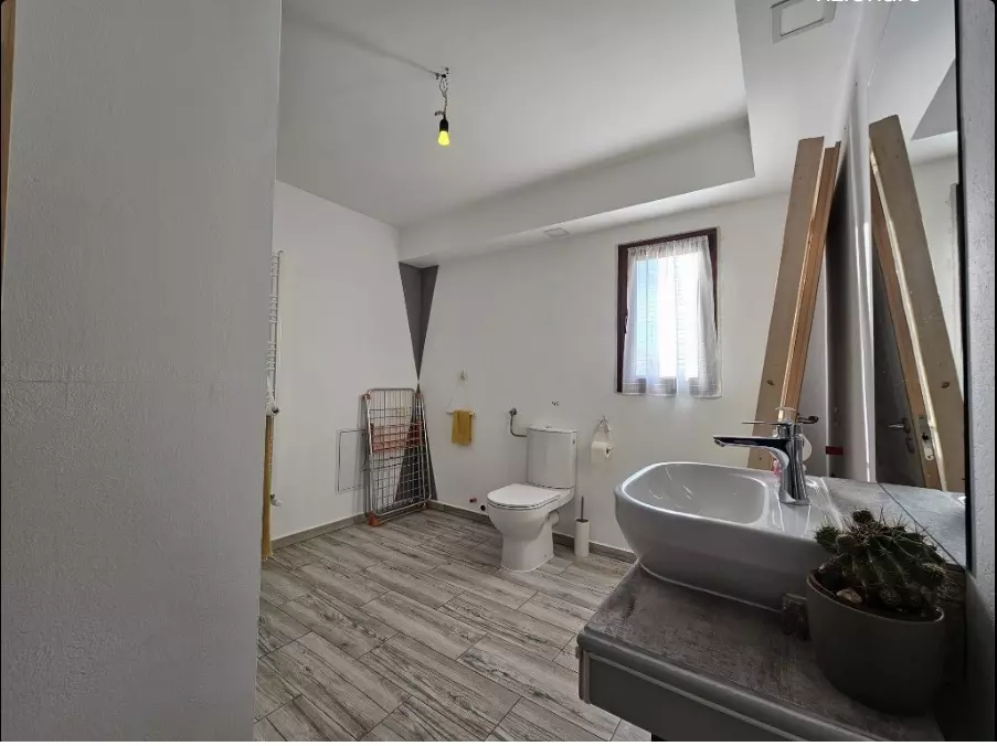 House Of 140 M² With 5 Rooms And 463 M² Land In Hărău, Hunedoara County