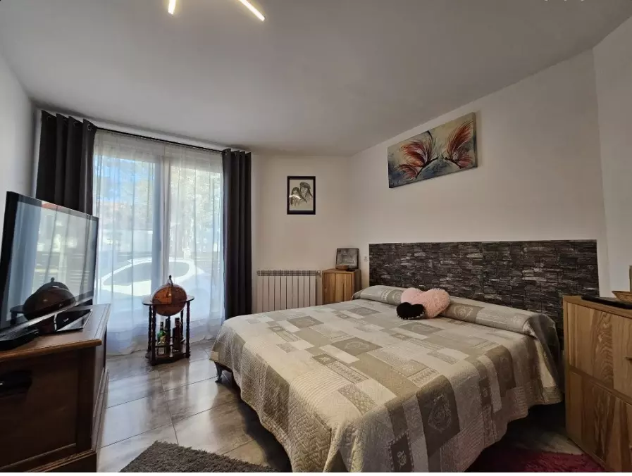 House Of 140 M² With 5 Rooms And 463 M² Land In Hărău, Hunedoara County