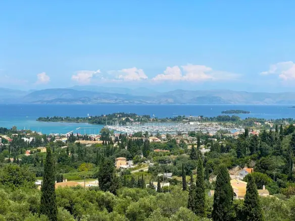 Villa Of 153 M² In Corfu