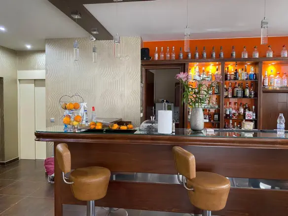 Hotel Of 570 M² In Crete