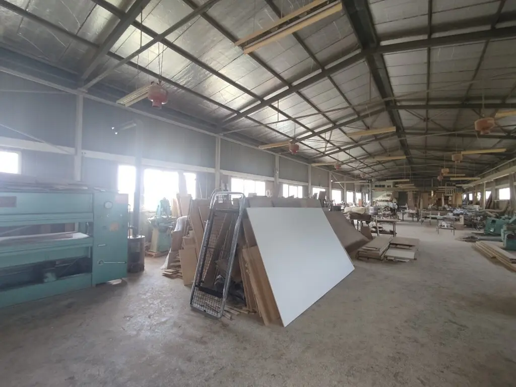 Building Of 900 M² In The Suburbs Of Thessaloniki
