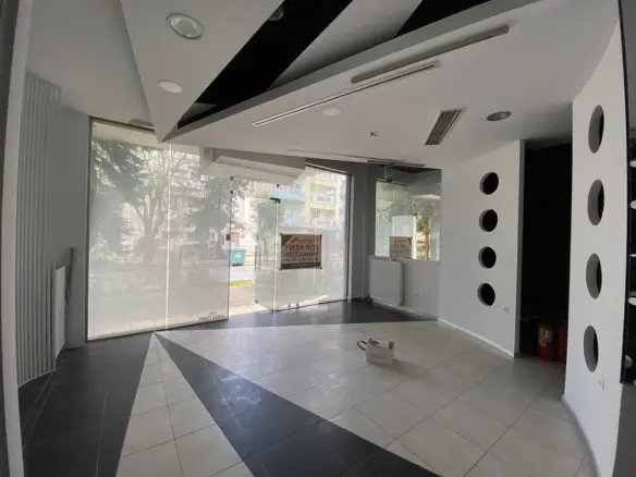 Commercial Property Of 40 M² In The Suburbs Of Thessaloniki