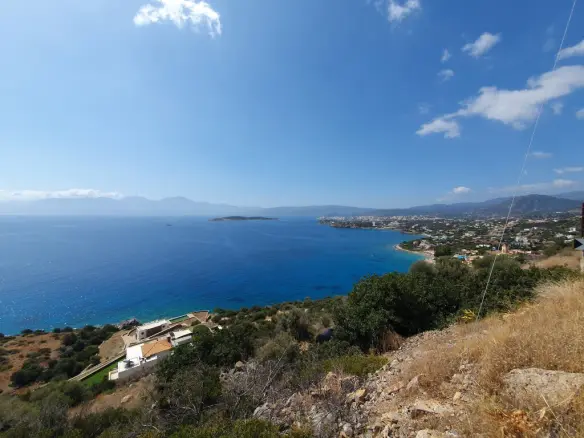 Land Of 1818 M² In Crete