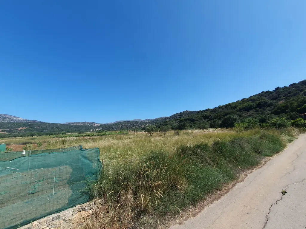 Land Of 28752 M² In Crete