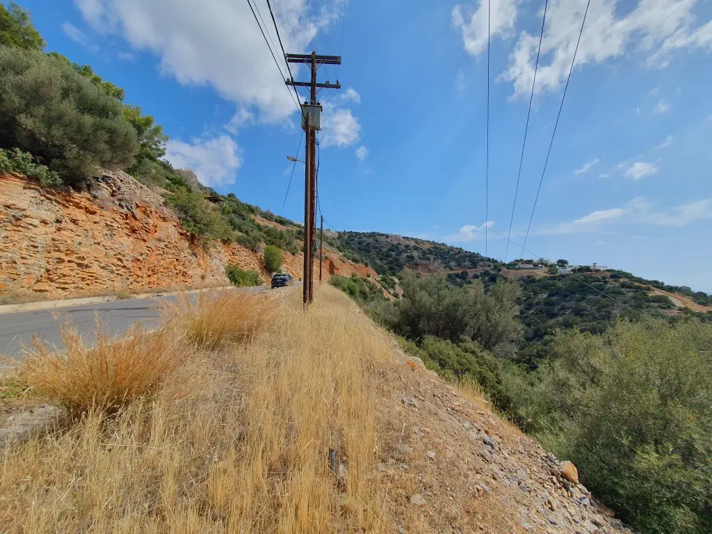 Land Of 1630 M² In Crete