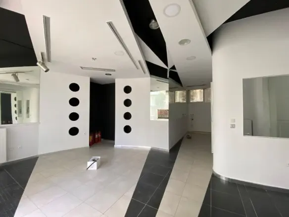 Commercial Property Of 40 M² In The Suburbs Of Thessaloniki