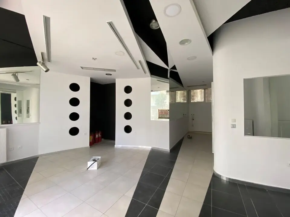 Commercial Property Of 40 M² In The Suburbs Of Thessaloniki