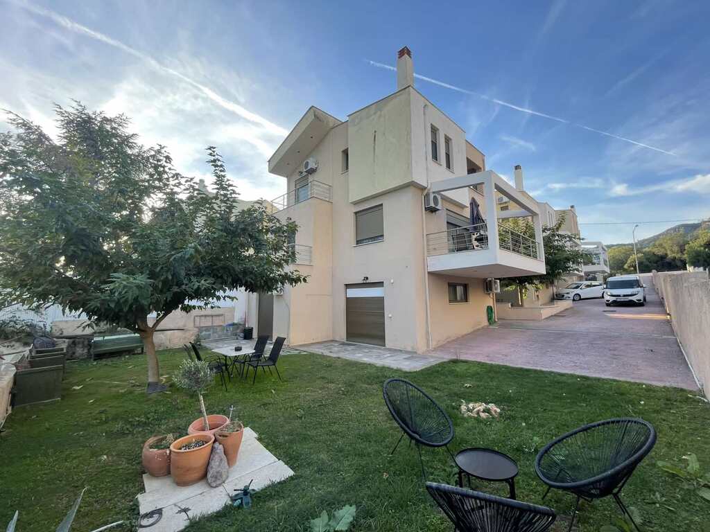 Complex Of 533 M² In Kavala Suburbs