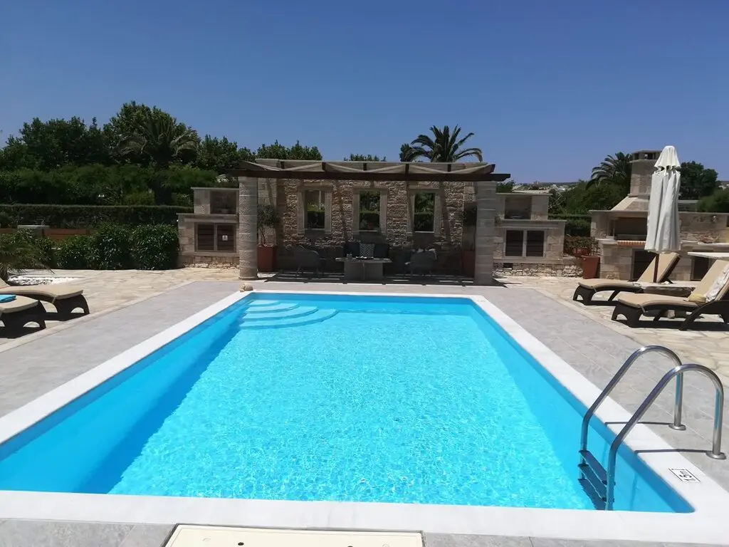 Villa Of 179 M² In Crete